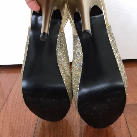 Gold slingback peeptoe Guess stilettos - Picture 4 of 7